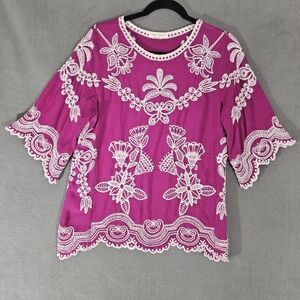 Solitaire Shirt Top Medium Floral Embroidered Scallop Trim Magenta Boho Blouse